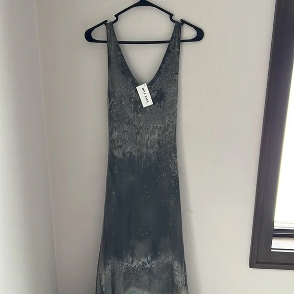 Women’s Soft Maxi Dress - Picture 5 of 9